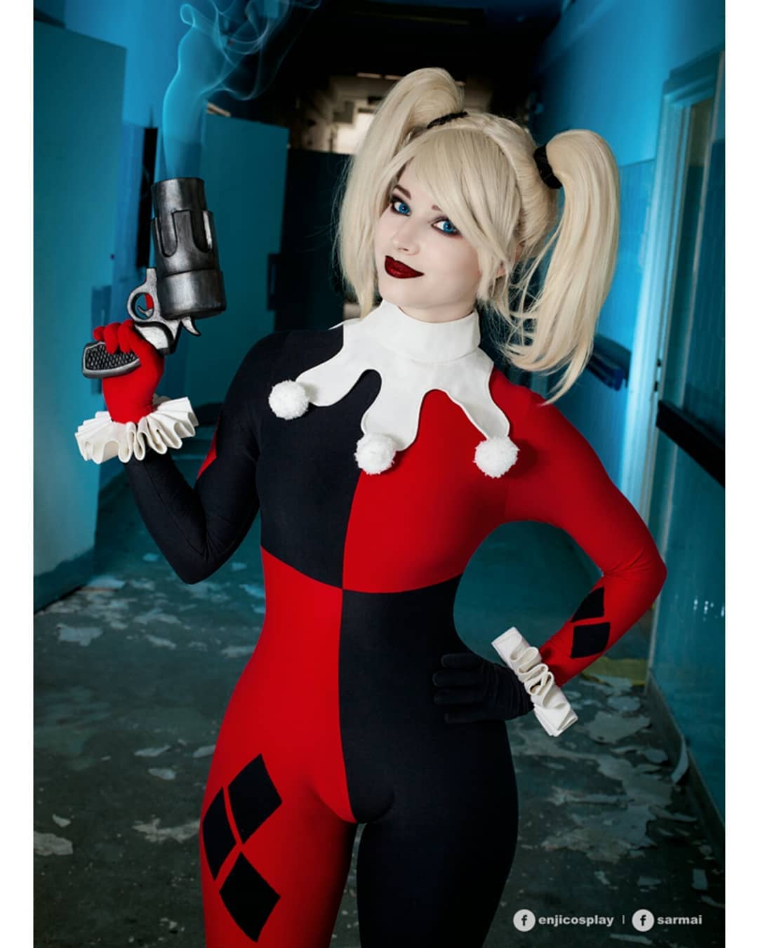 Harley Quinn cosplay by Enji Night