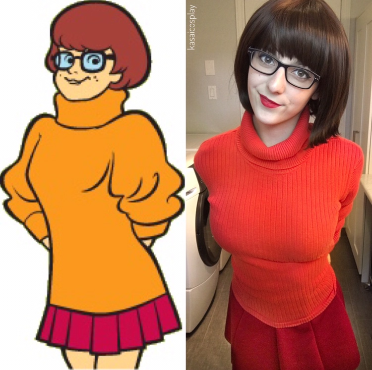 Velma Cosplay Costume Try On